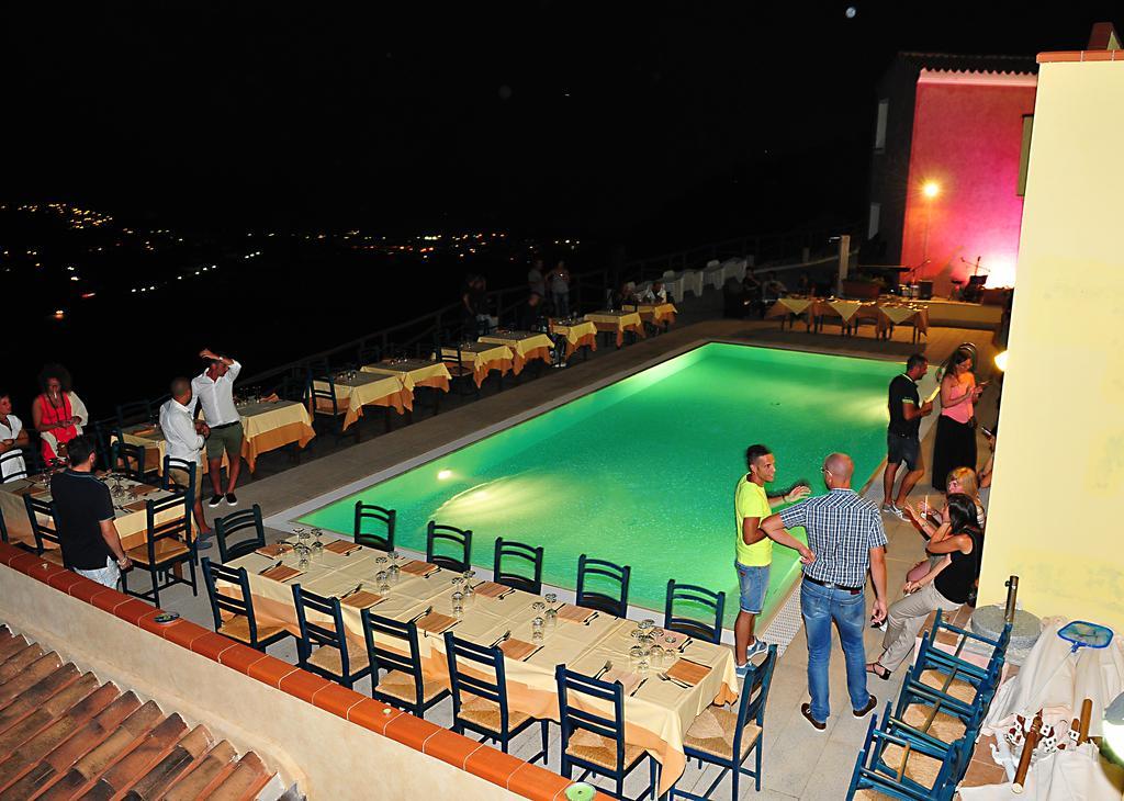 Hotel Castello Budoni Kültér fotó